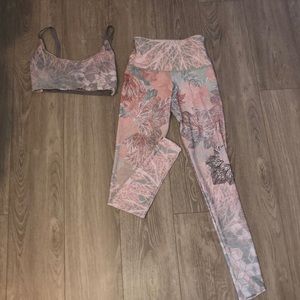 Onzie matching workout fit.